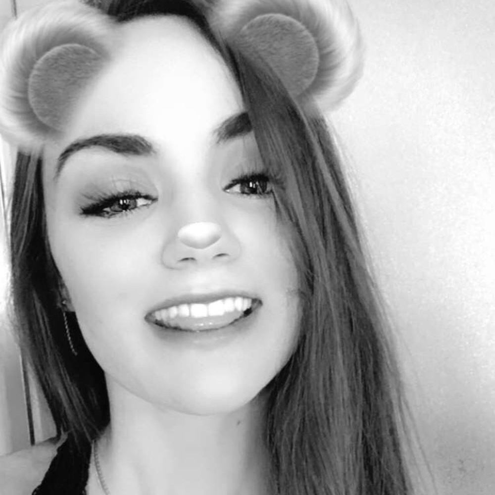 Meet your Posher, Lydia